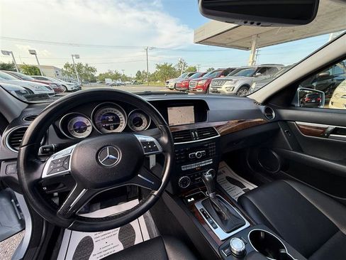 Used 2013 Mercedes-Benz C 300 4MATIC Sedan image 18