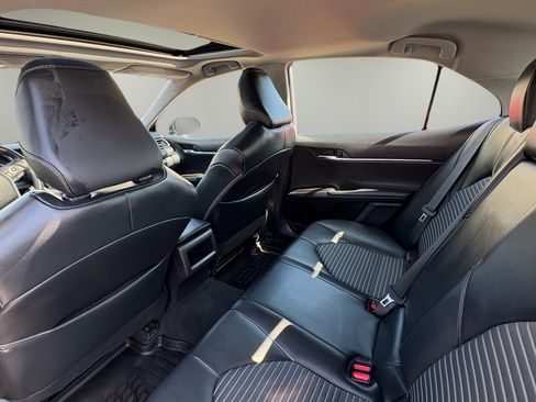 Used 2022 Toyota Camry SE w/ Cold Weather Package image 33