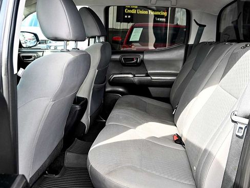 Used 2021 Toyota Tacoma SR5 RWD image 10