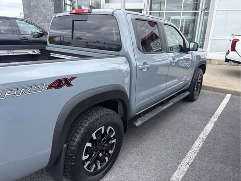 Used 2023 Nissan Frontier PRO-4X AWD/4WD image 4