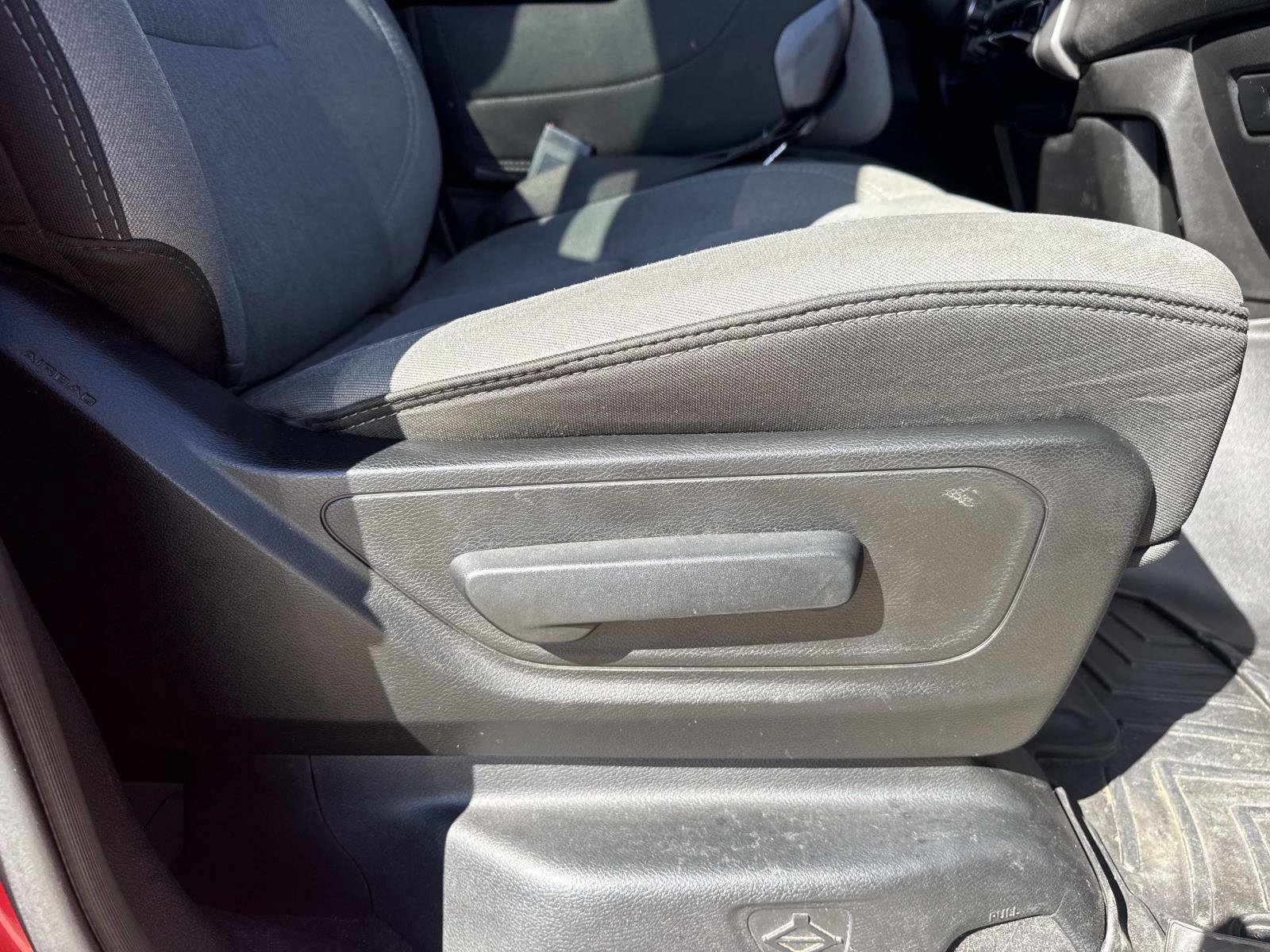 Used 2019 RAM 1500 Big Horn AWD/4WD image 12
