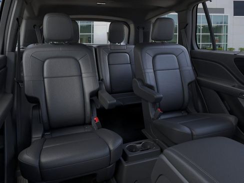 New 2025 Lincoln Aviator Reserve w/ Luxury Package image 11