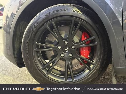 Used 2025 Tesla Model Y Performance AWD/4WD image 12