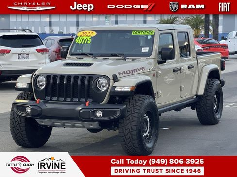 Certified 2022 Jeep Gladiator Mojave w/ Cold Weather Group image 3