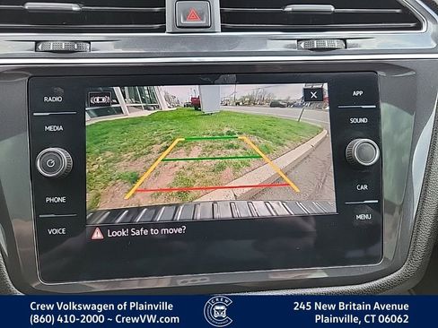 Used 2023 Volkswagen Tiguan SE R-Line FWD image 7