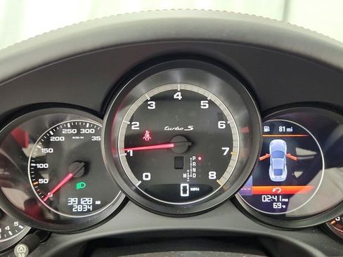 Used 2014 Porsche 911 Turbo S image 28