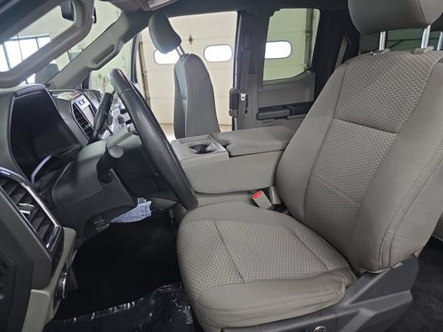 Used 2015 Ford F150 XLT w/ Equipment Group 302A Luxury AWD/4WD image 14