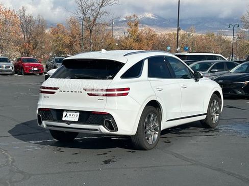 Used 2025 Genesis GV70 2.5T image 4