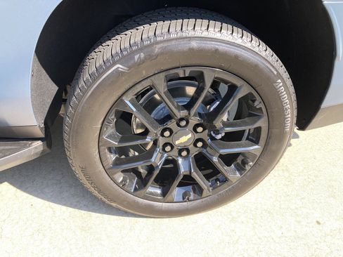 New 2025 Chevrolet Suburban RST w/ Advanced Technology Package image 10