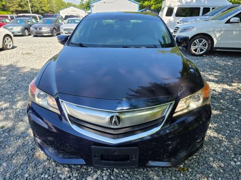 Used 2013 Acura ILX w/ Premium Package FWD image 2