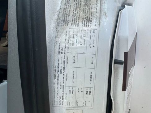 Used 2011 Mercedes-Benz Sprinter 3500 image 42