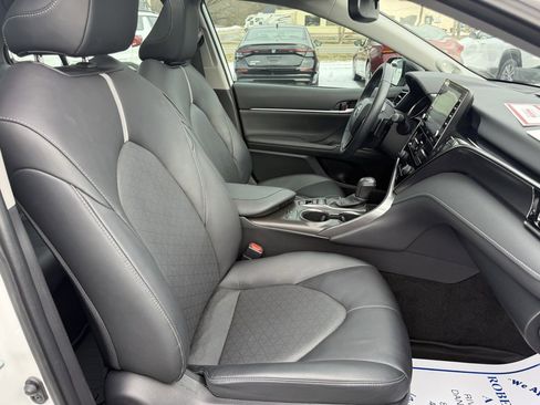 Used 2021 Toyota Camry XSE w/ Blackout Package (TMS) image 8