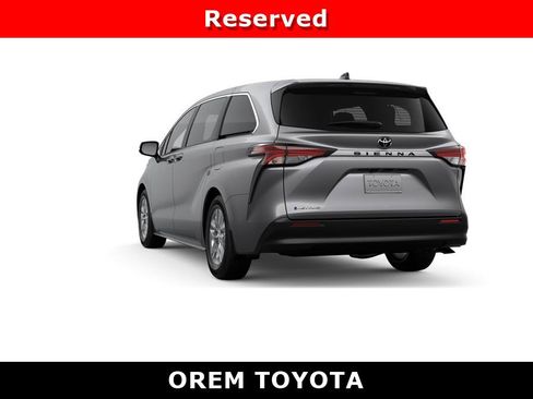 New 2026 Toyota Sienna LE AWD/4WD image 4
