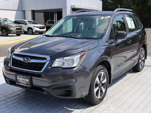 Used 2018 Subaru Forester 2.5i w/ Alloy Wheel Package AWD/4WD image 1