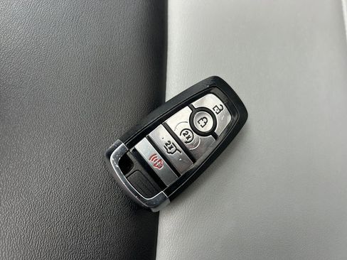 Used 2023 Ford Explorer XLT w/ Equipment Group 202A image 33