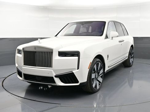 New 2026 Rolls-Royce Cullinan AWD/4WD image 1