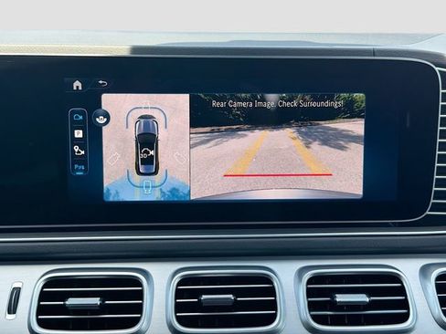 Used 2026 Mercedes-Benz GLE 350 4MATIC w/ Driver Assistance Package image 33