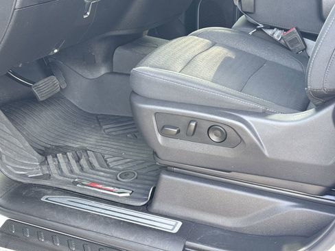 Used 2025 Chevrolet Silverado 1500 LT w/ Z71 Off-Road Package image 17