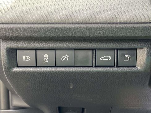 Used 2026 Toyota Camry SE w/ Convenience Package image 29