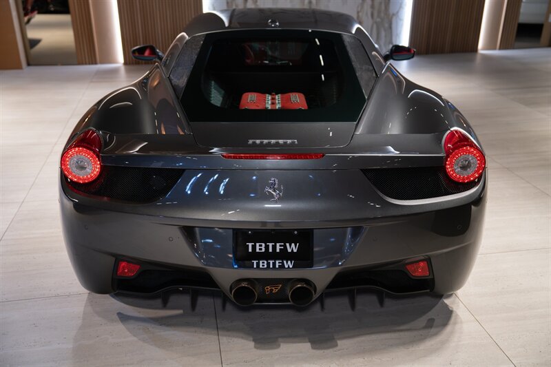 Used 2015 Ferrari 458 Italia Coupe RWD image 38