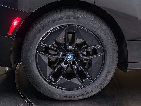 Certified 2024 BMW iX xDrive50 w/ Convenience Package AWD/4WD image 11