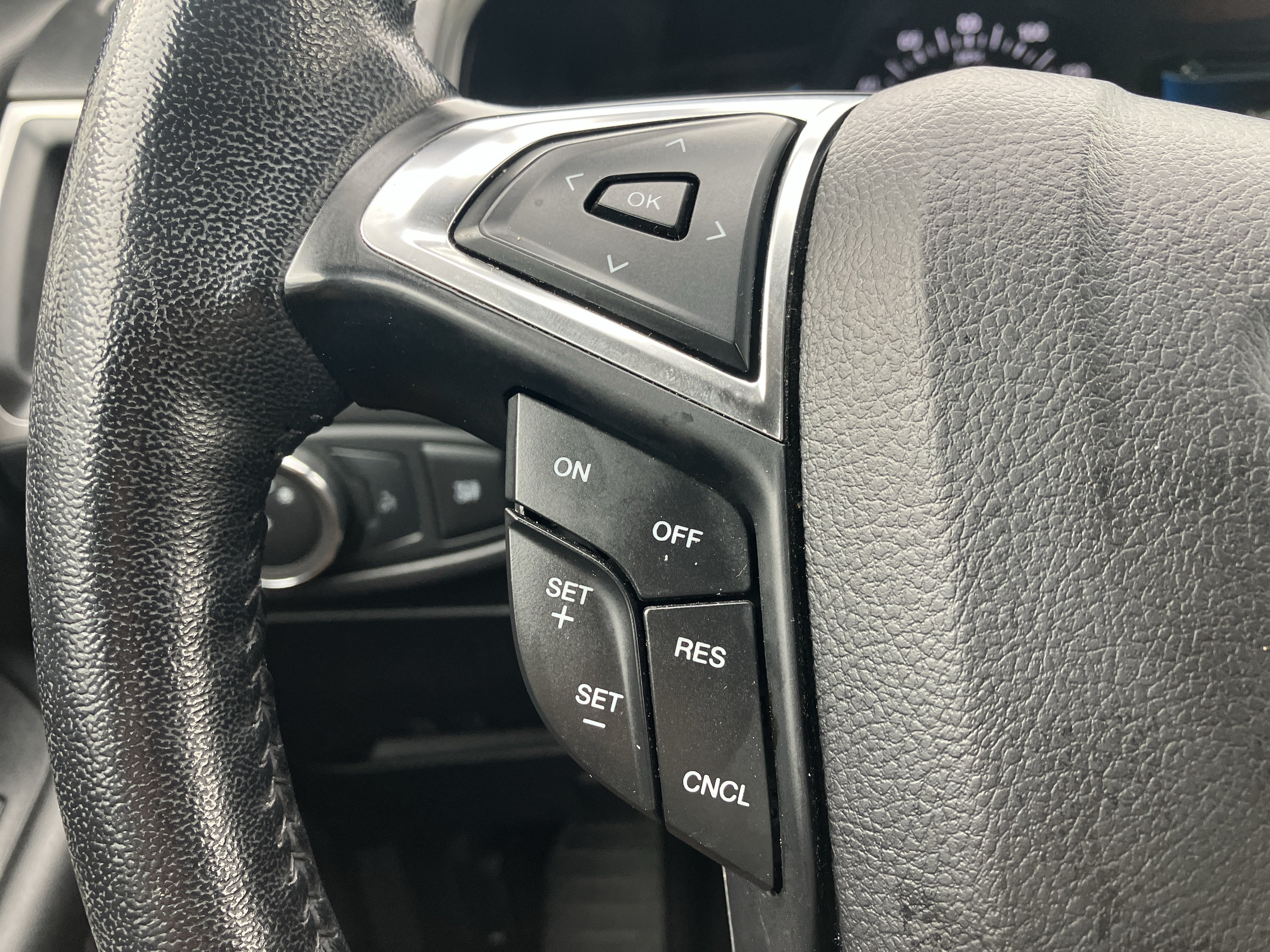Used 2023 Ford Edge SEL AWD/4WD image 24
