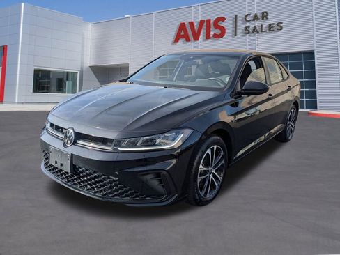 Used 2025 Volkswagen Jetta Sport image 1