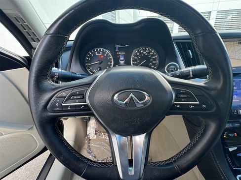 Certified 2019 INFINITI Q50 Luxe w/ Essential Package (3.0T Luxe) image 18