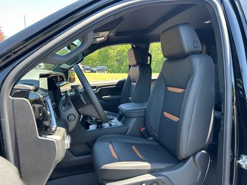 New 2026 GMC Sierra 1500 AT4 w/ AT4 Premium Package AWD/4WD image 43