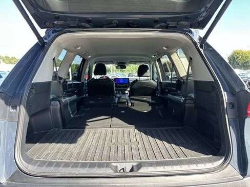 Used 2025 Toyota Grand Highlander FWD image 11