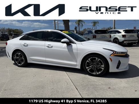 Used 2021 Kia K5 EX image 1