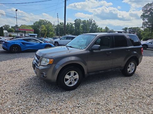 Used 2012 Ford Escape XLT AWD/4WD image 2