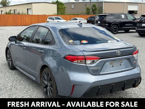 Used 2023 Toyota Corolla SE FWD image 3