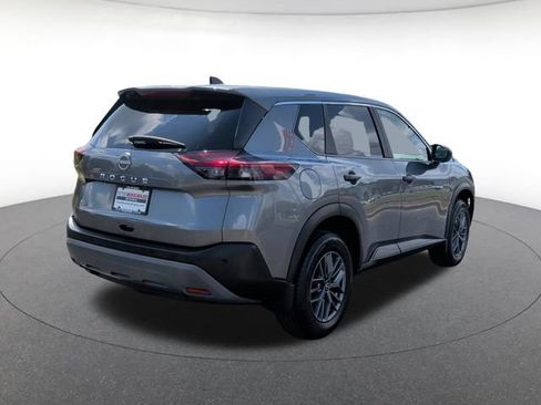 Used 2023 Nissan Rogue S FWD image 6