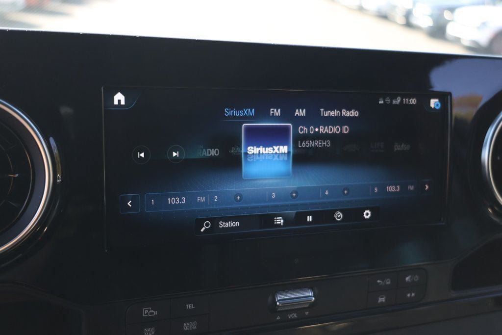 Used 2024 Mercedes-Benz Sprinter 2500 image 16
