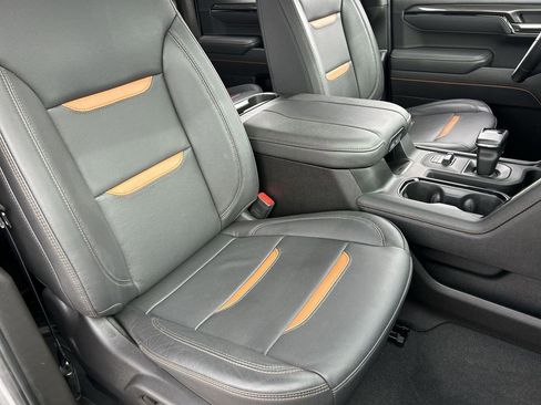 Used 2025 GMC Sierra 1500 AT4 w/ Technology Package image 27