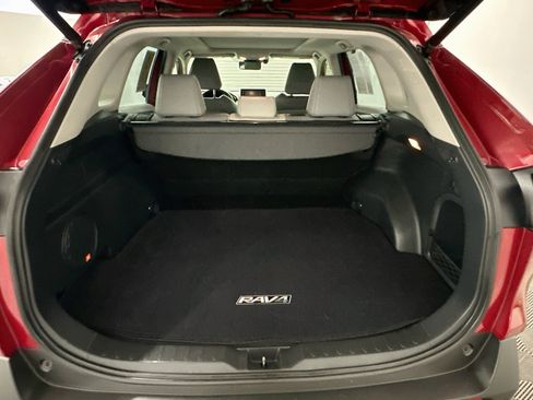 Used 2019 Toyota RAV4 Limited AWD/4WD image 31
