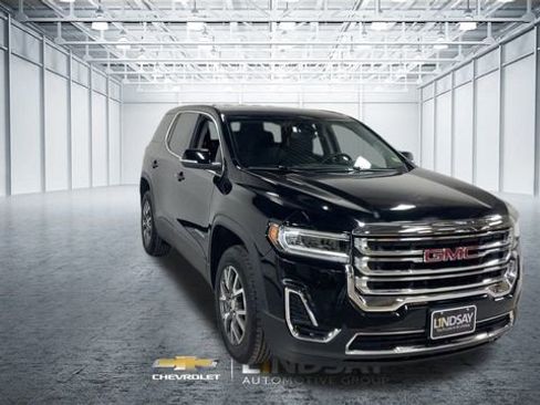 Used 2023 GMC Acadia SLE image 4