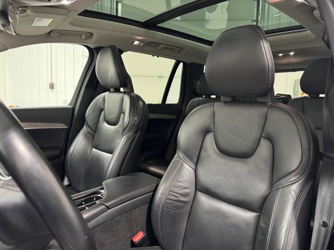 Used 2021 Volvo XC90 T8 Inscription w/ Advanced Package image 5