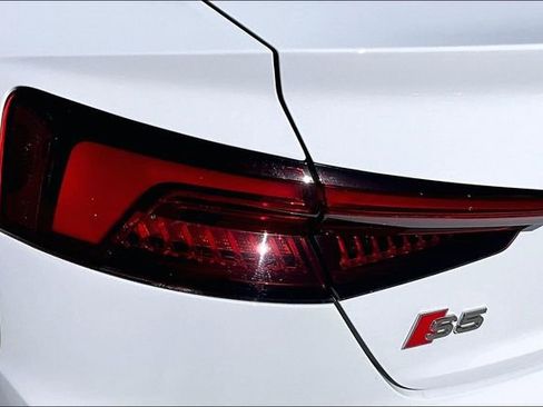 Used 2018 Audi S5 Premium Plus w/ Navigation Package image 32