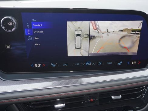 Used 2025 Chevrolet Suburban RST image 20