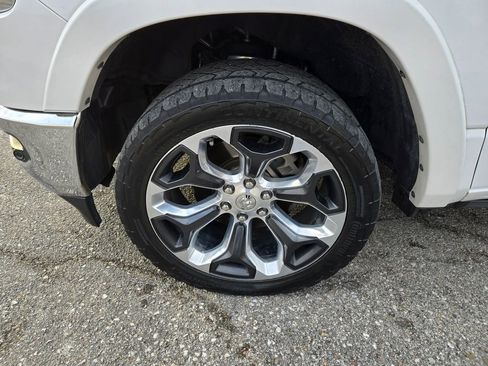 Used 2020 RAM 1500 Limited image 31