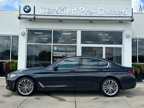 Used 2023 BMW 530i xDrive w/ Premium Package AWD/4WD image 5