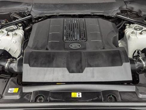 Used 2018 Land Rover Range Rover Sport HSE image 28