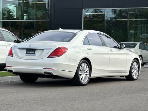Used 2014 Mercedes-Benz S 550 Sedan image 3