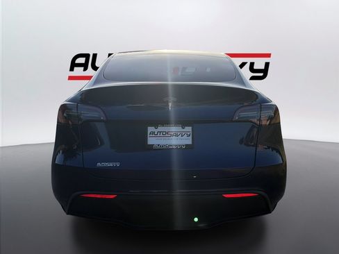 Used 2025 Tesla Model Y Long Range RWD image 6