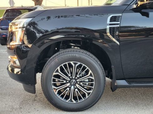 New 2026 Nissan Armada SL w/ Captain's Chari Seat Package image 5