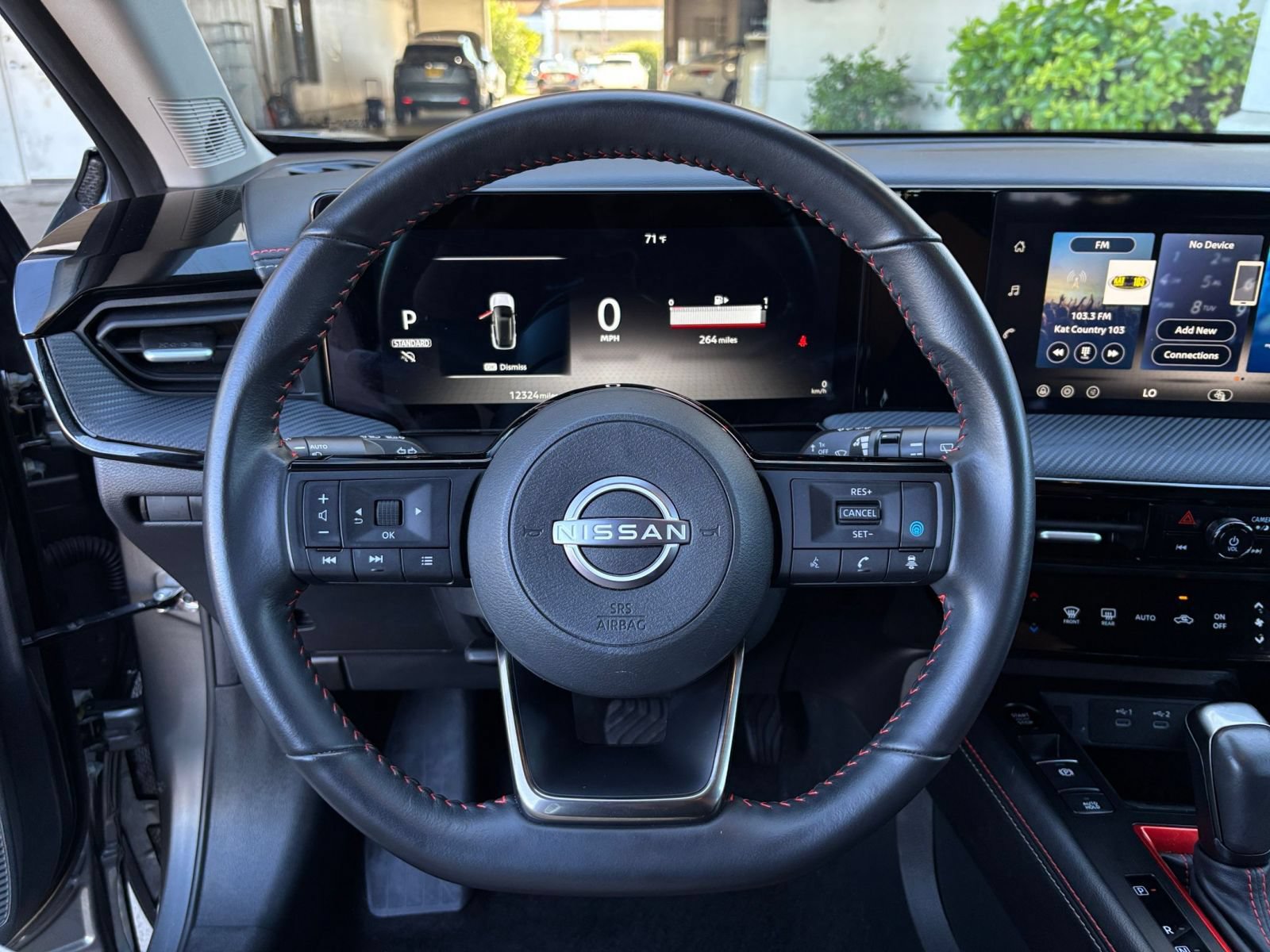 Used 2026 Nissan Kicks SR FWD image 27