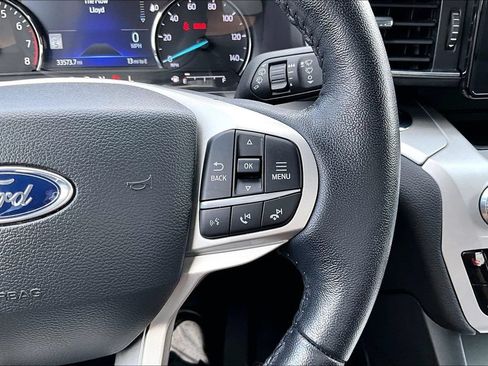 Used 2023 Ford Explorer XLT w/ Equipment Group 202A AWD/4WD image 18