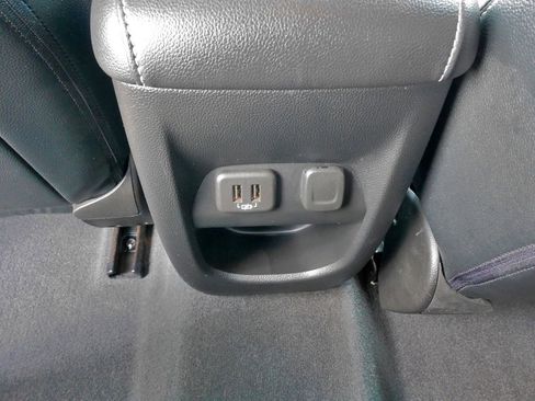 Used 2020 Chevrolet Colorado LT w/ LT Convenience Package AWD/4WD image 18